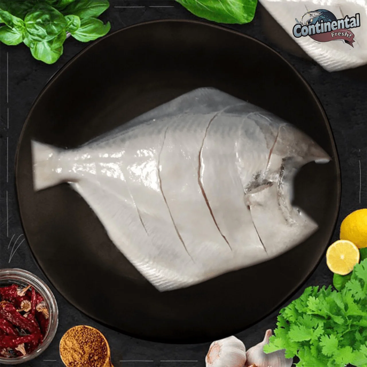 White Pomfret Fish - Whole